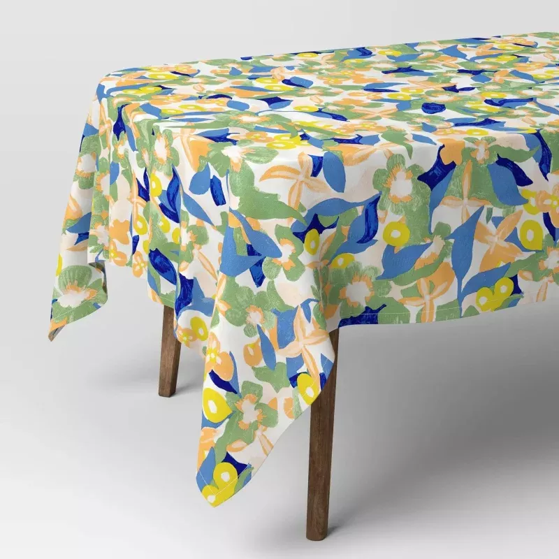 104"x60" Floral Tablecloth