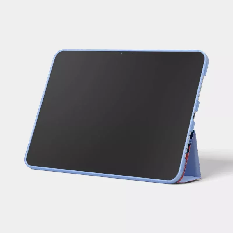 iPad Pro 11" (M4) Case - Poppy Flowers